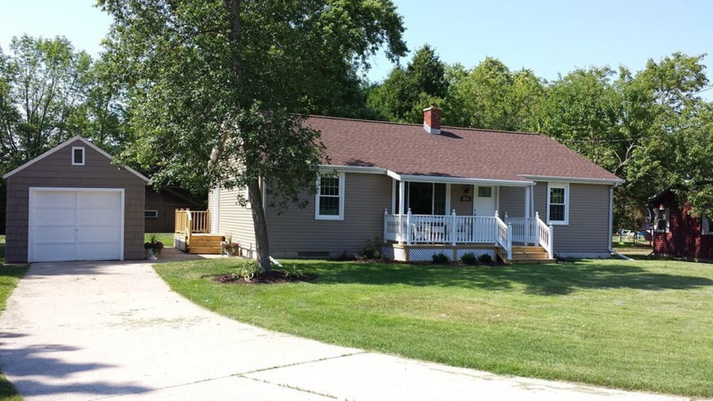 6208 Johnston Dr