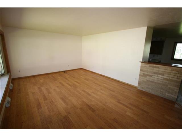 1926 Debra LnGreen Bay, WI, 54302Brown County