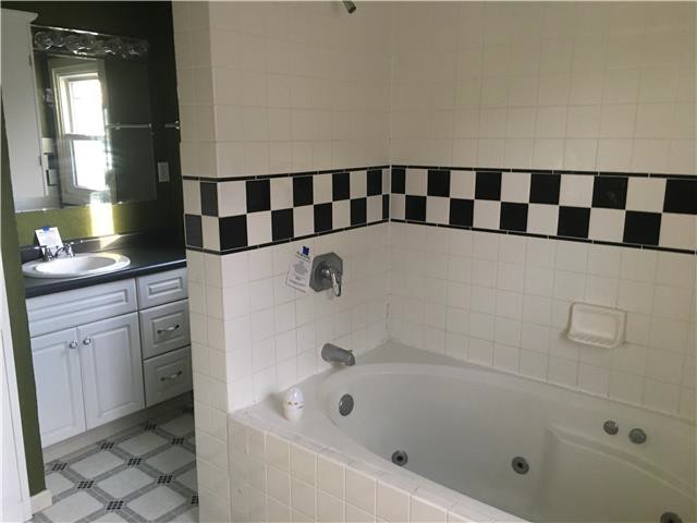 833 Howard StGreen Bay, WI, 54303Brown County