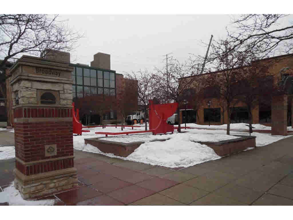 159 N Broadway St, Green Bay, WI 54303