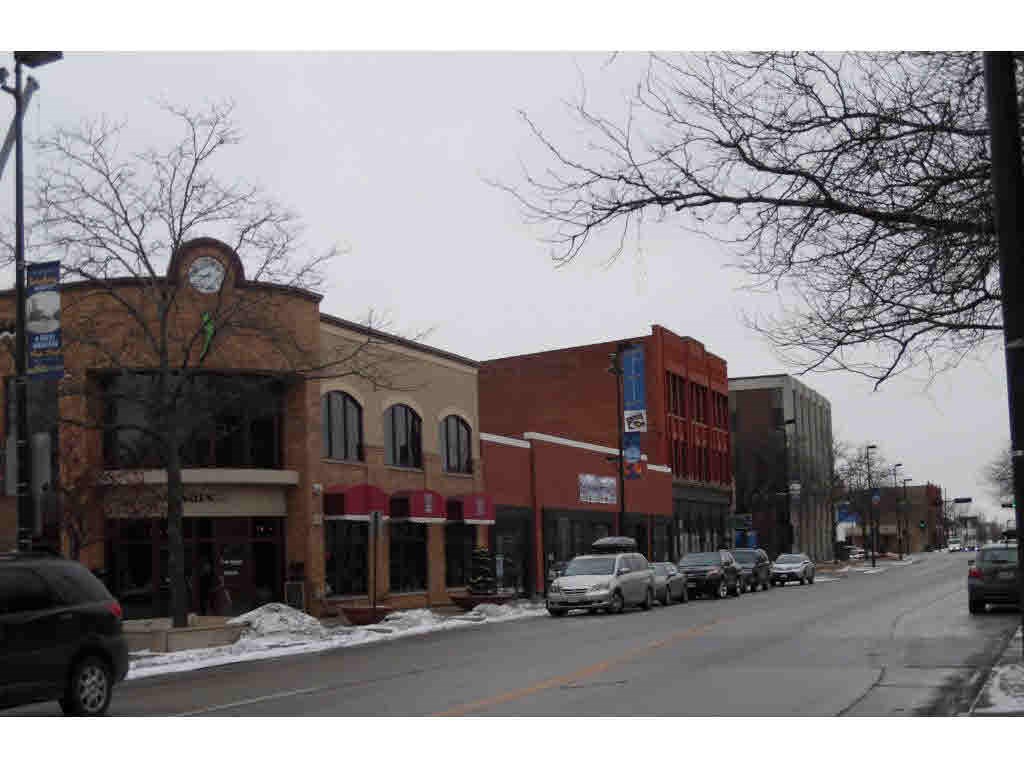 159 N Broadway St, Green Bay, WI 54303
