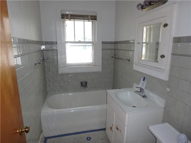609 Columbia AveGreen Bay, WI, 54303Brown County