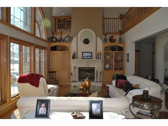 3184 Morningwoods Ct, Green Bay, WI 54311