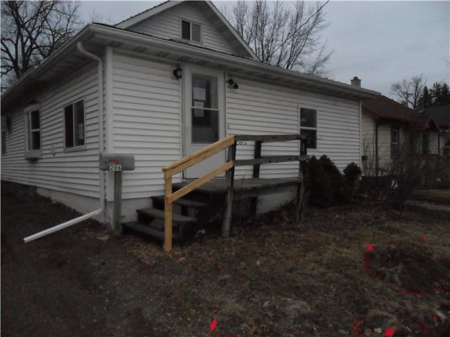 206 N Peach AveMarshfield, WI, 54449Wood County