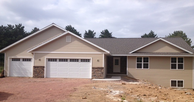 5905 River Pines