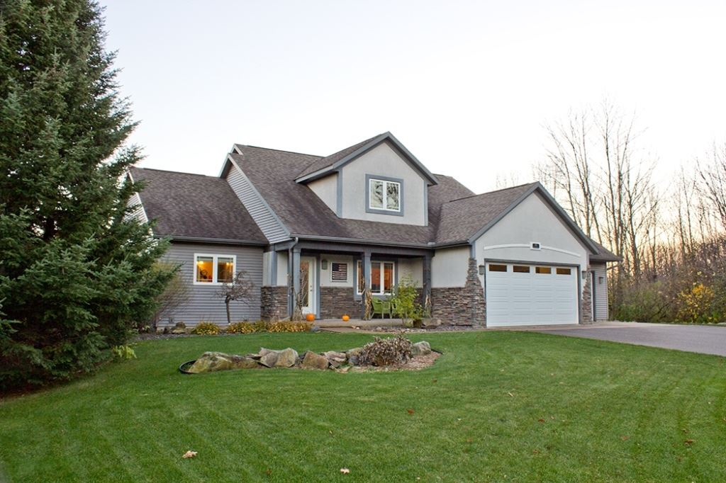 5905 River Pines