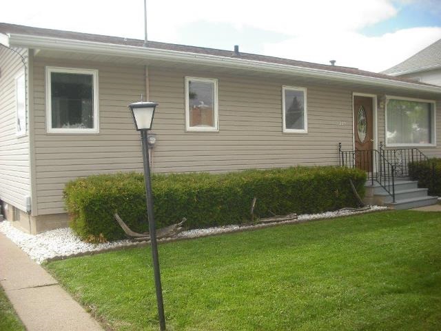 5410 Roxann Dr