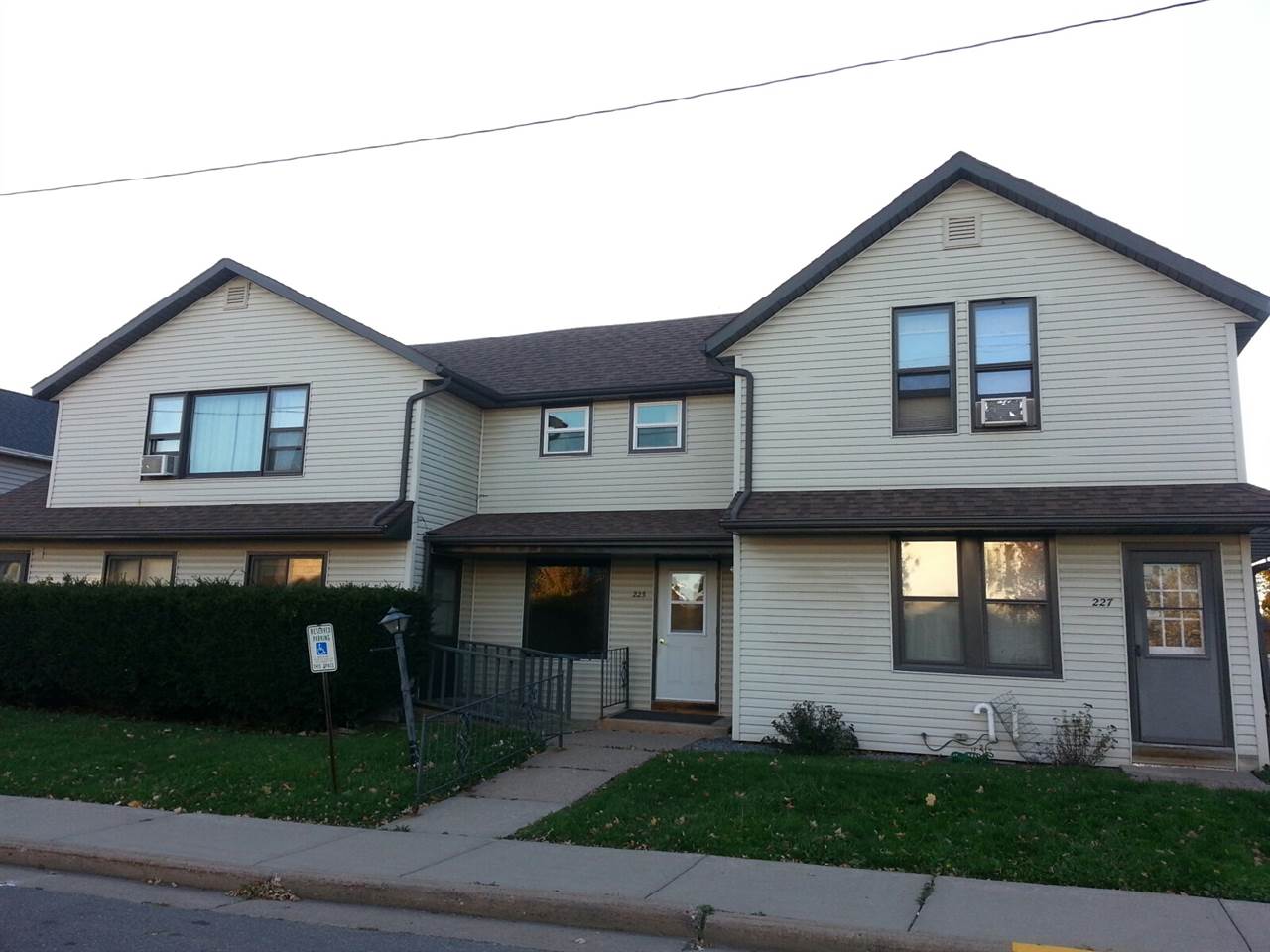 5410 Roxann Dr