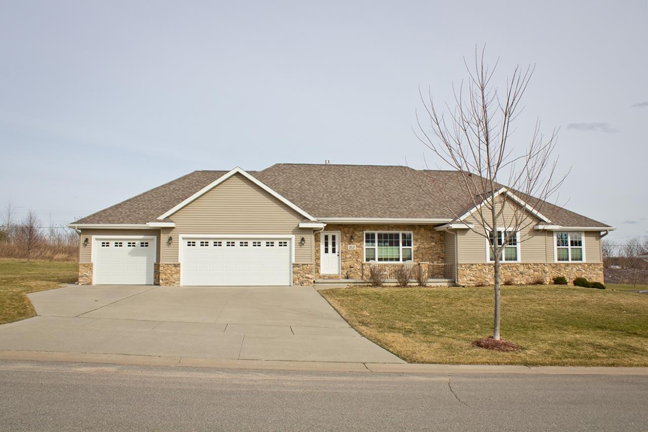 5705 High Ridge Cir