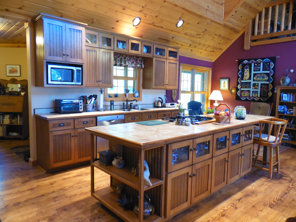 W5012 Beaver Lake Rd, Tomahawk, WI 54487