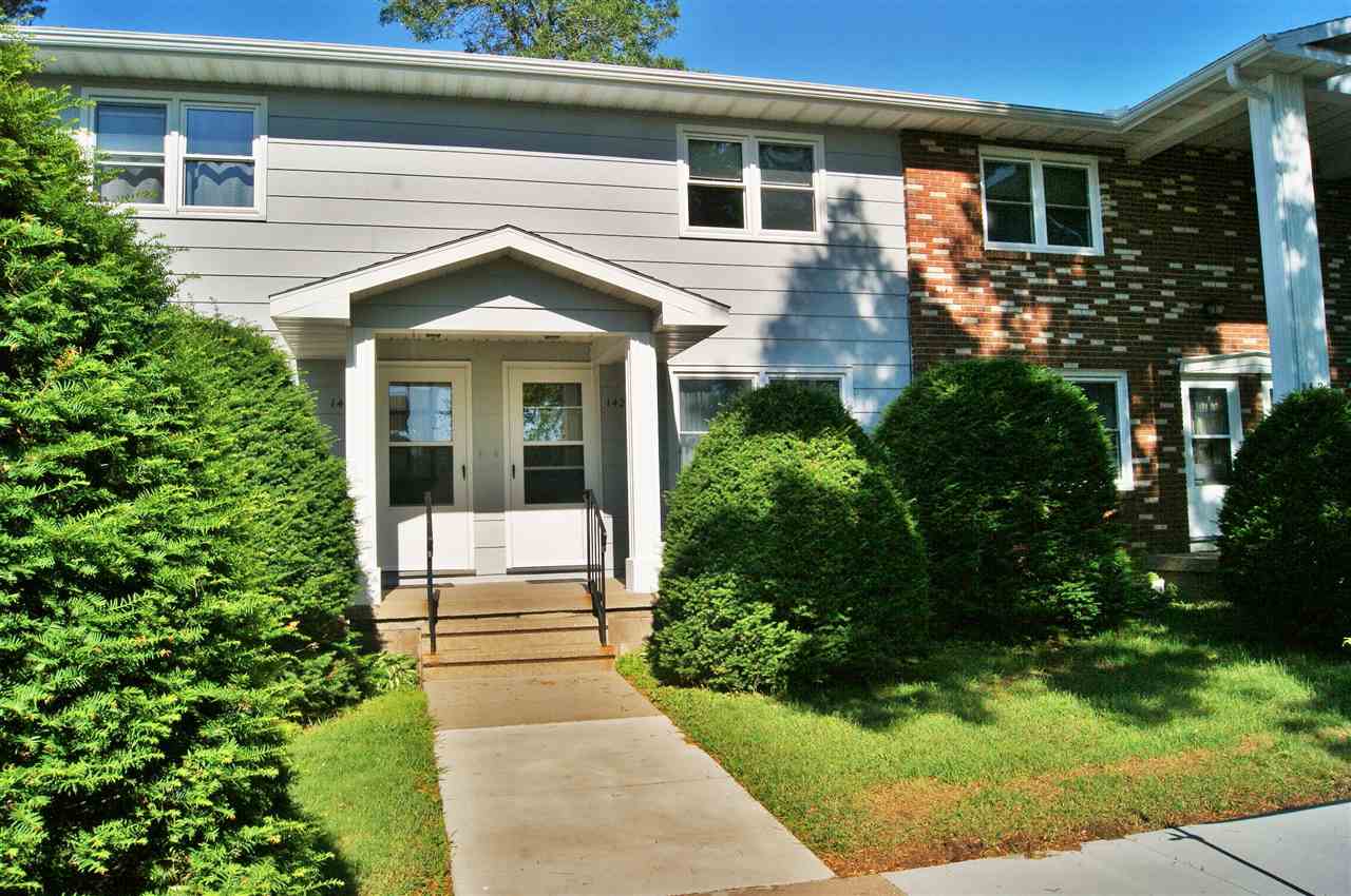 1911 W Grand Ave
