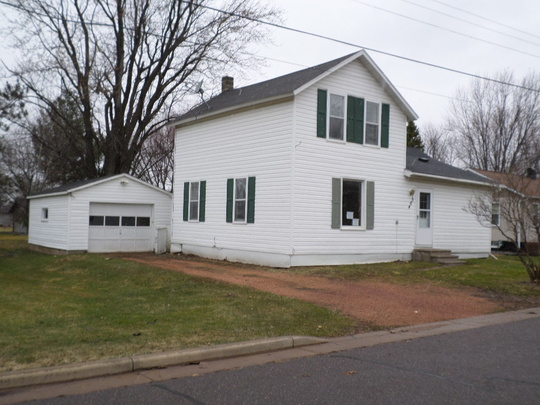 704 E Front