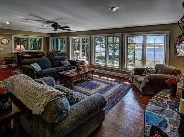 1741 LIGHTHOUSE LODGE RD, Eagle River, WI 54521