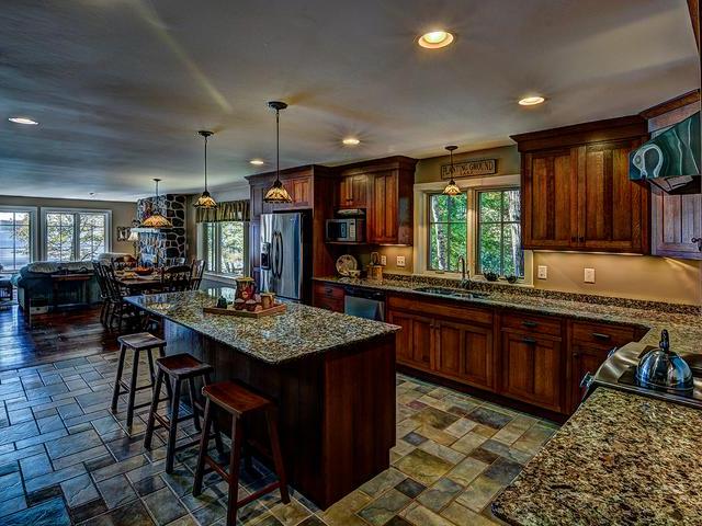 1741 LIGHTHOUSE LODGE RD, Eagle River, WI 54521