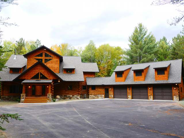 1002 DYERS LN, Eagle River, WI 54521