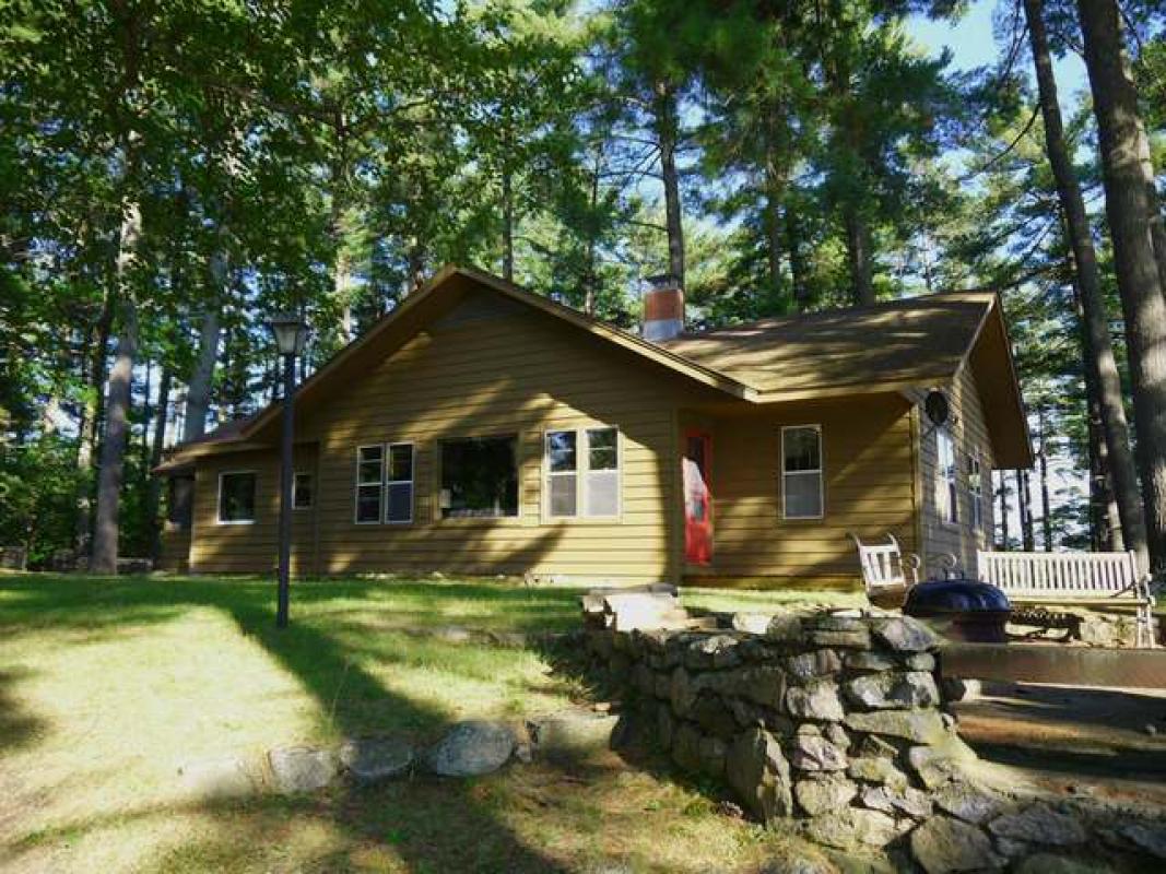 4429 Mitchell Point Rd., Eagle River, WI 54521