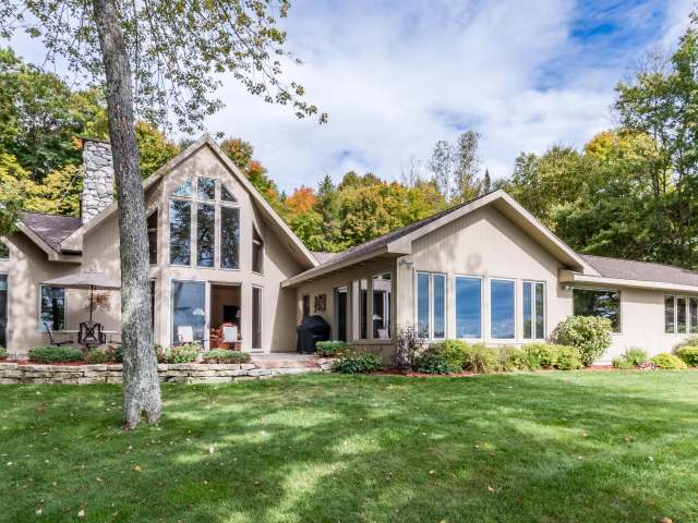 2675 LARCH LN, Lac Du Flambeau, WI 54538