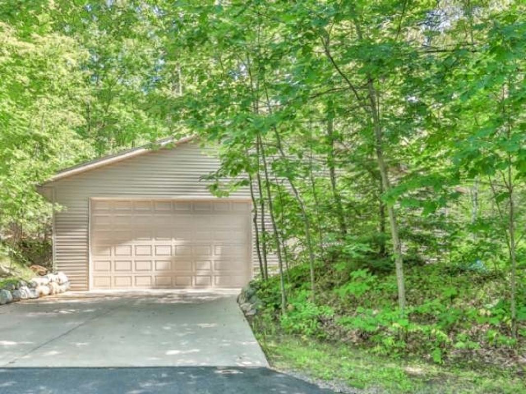 12889 FRYING PAN CAMP LN, Lac Du Flambeau, WI 54538