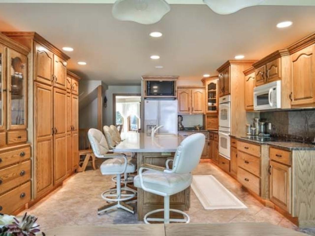 12889 FRYING PAN CAMP LN, Lac Du Flambeau, WI 54538