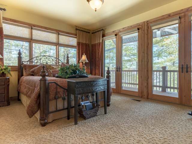 8122 NORTHERN RD, Minocqua, WI 54548