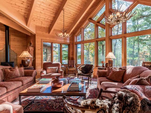 7995 STREATER RD N, Minocqua, WI 54548