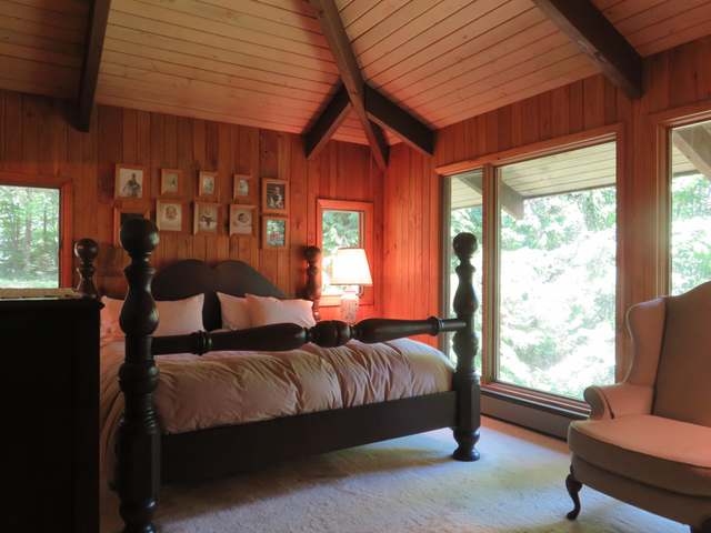 7394 CRAB LAKE RD, Presque Isle, WI 54557