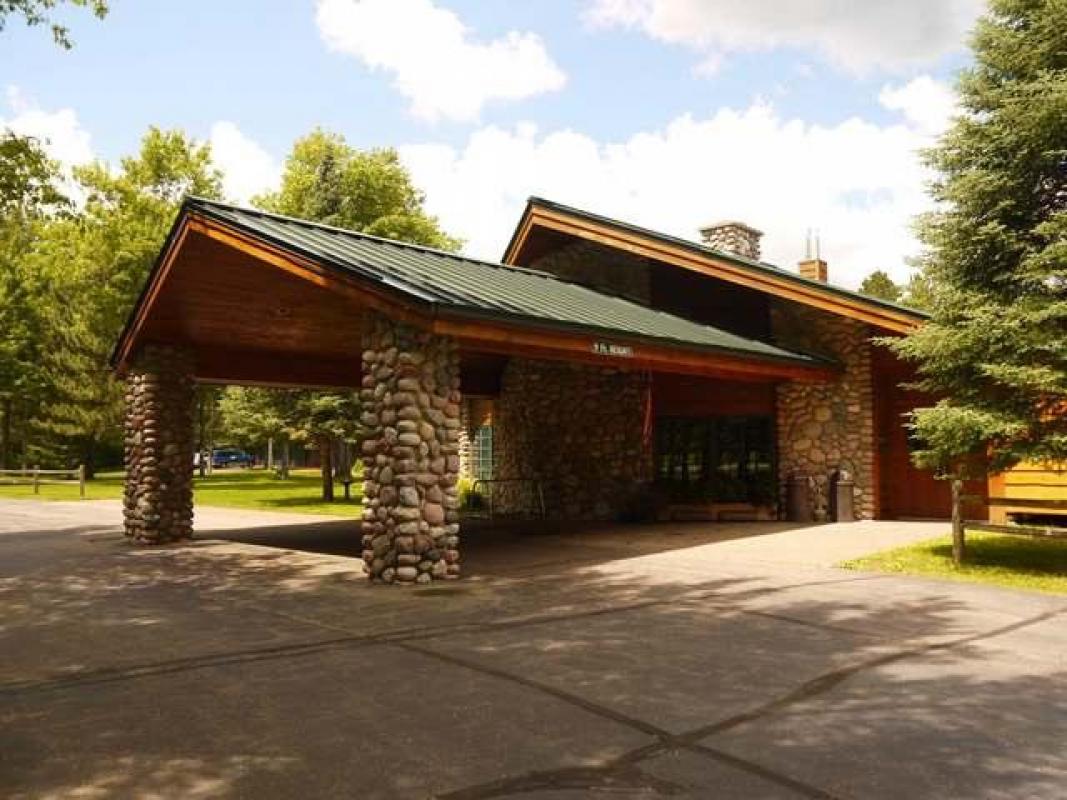 8918 HWY 70, St. Germain, WI 54558