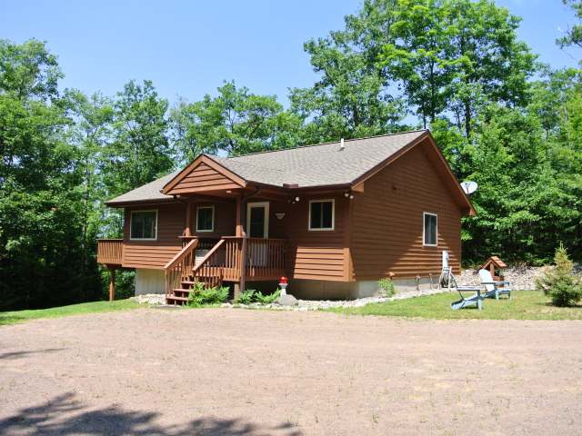 7450 Russell Rd