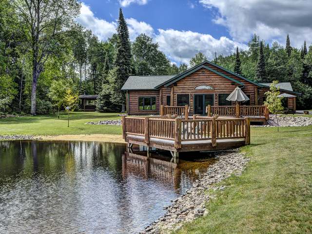 N11392 PINE TREE LN, WI 54564