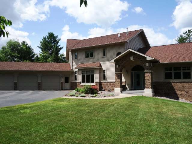 1253 Arrowhead Dr