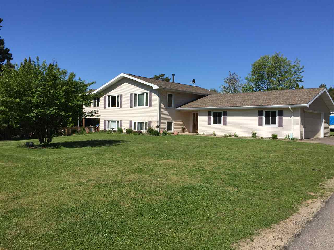 W4116 Murmuring Pines Dr