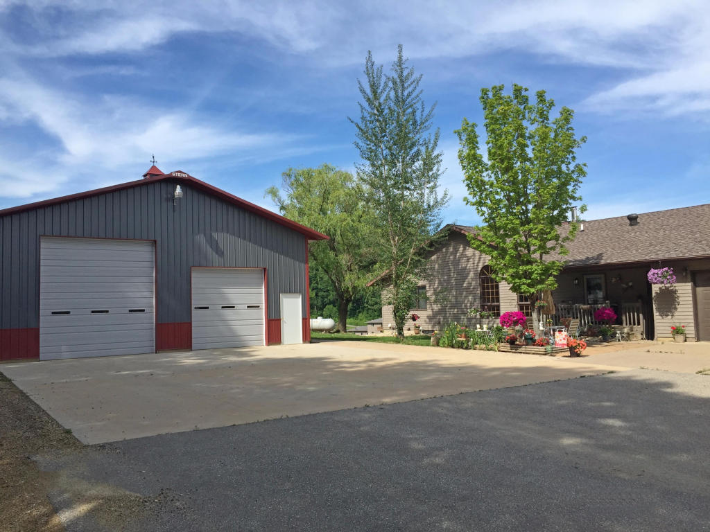 929 Rolling Oaks Dr