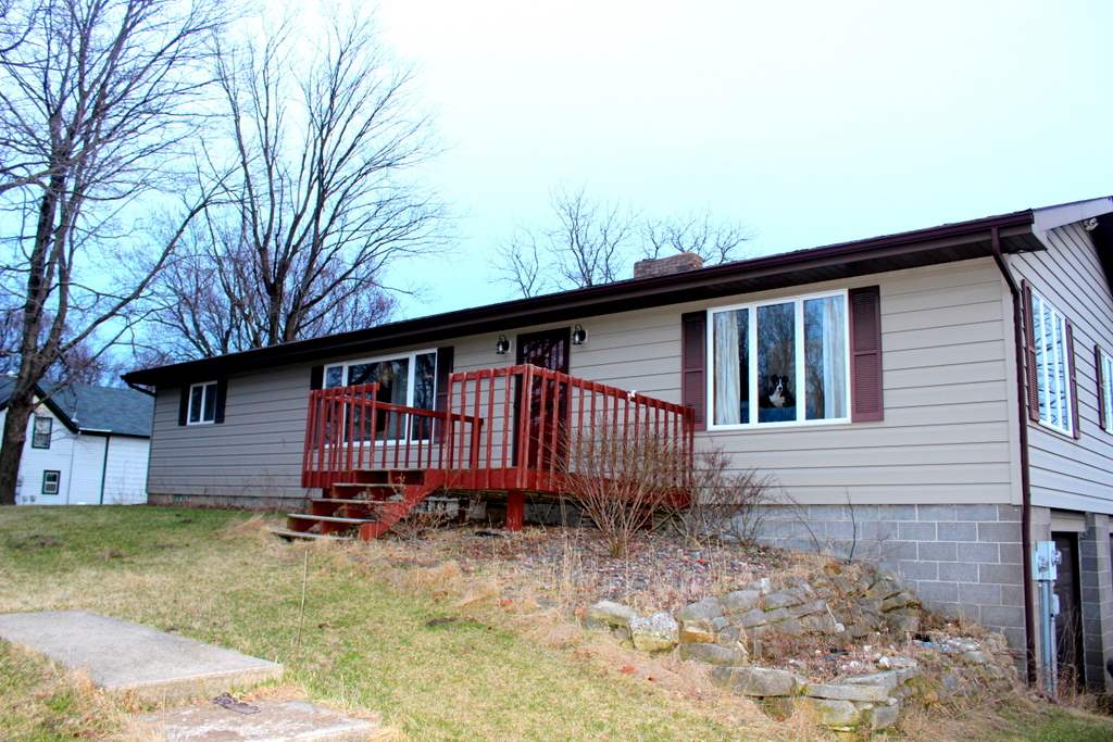 105 Peterson St