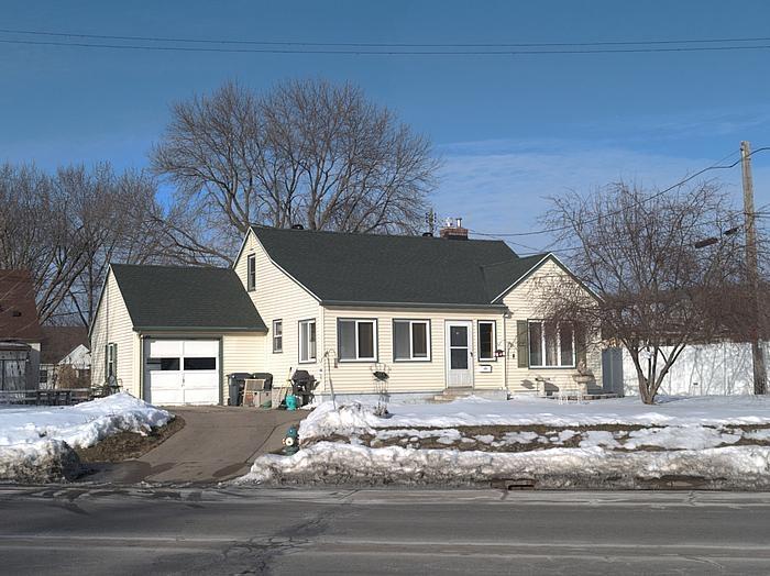 132 Cottage St