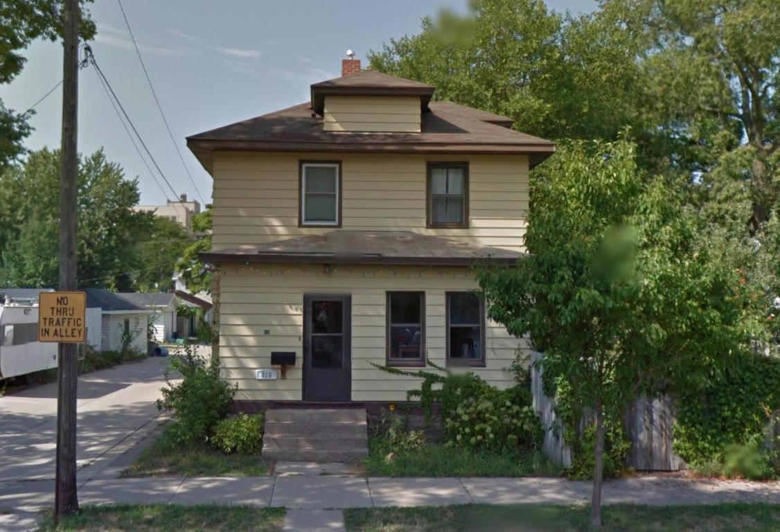 132 Cottage St