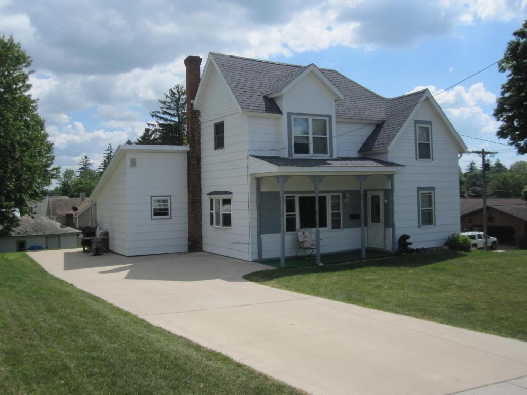 303 Ulland Ave
