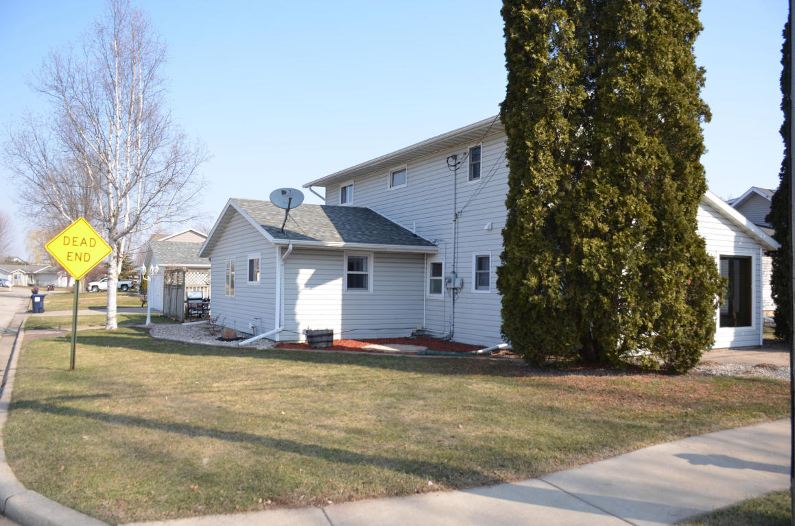 462 Garland St W