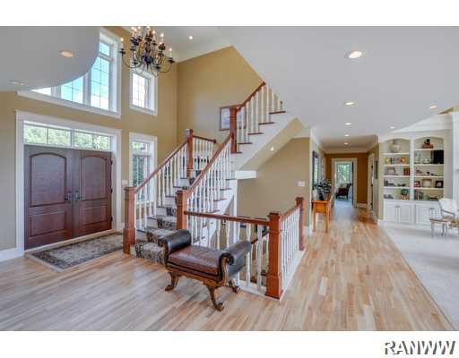 7653 North Road, Eau Claire, WI 54701