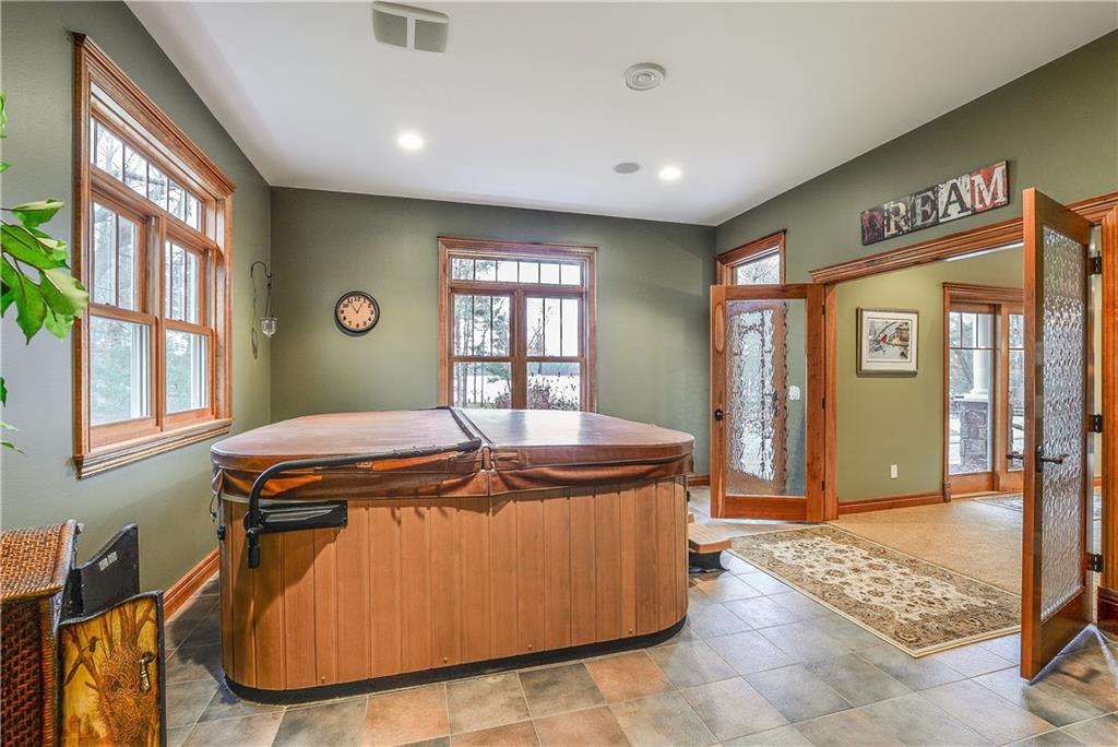 5715 North Shore Drive, Eau Claire, WI 54703