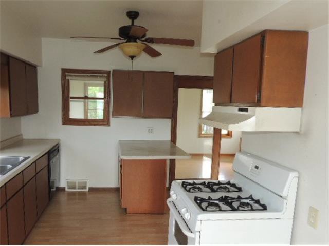 3252 Anderson DrEau Claire, WI, 54703Eau Claire County