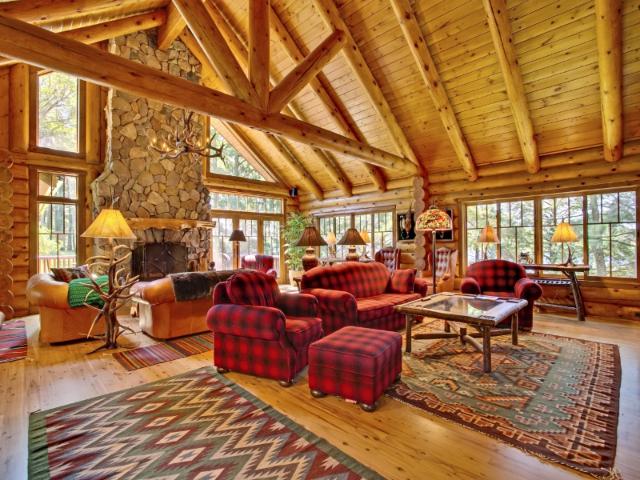 47585 Chapinwood Road, Cable, WI 54821