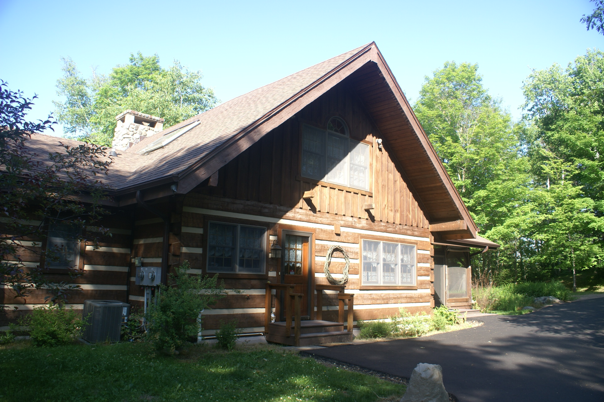 9810 Teepee TR, Iron River, WI 54847