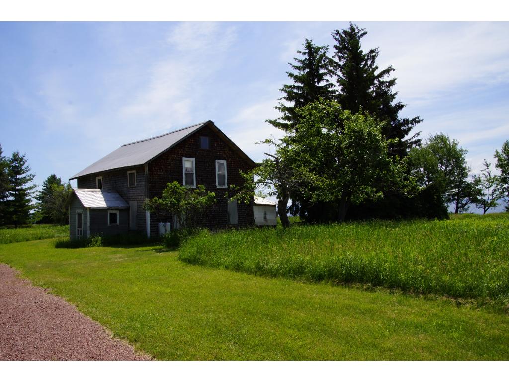 1935/1997 Hagen Road, LaPointe, WI 54850