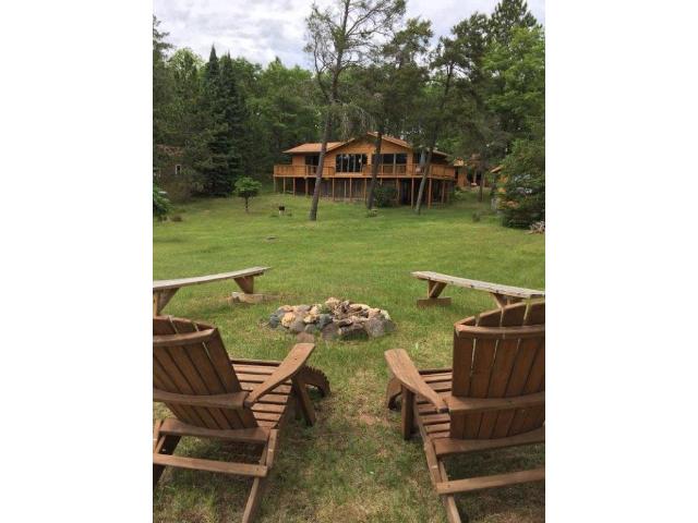 686 N Round Lake Lane