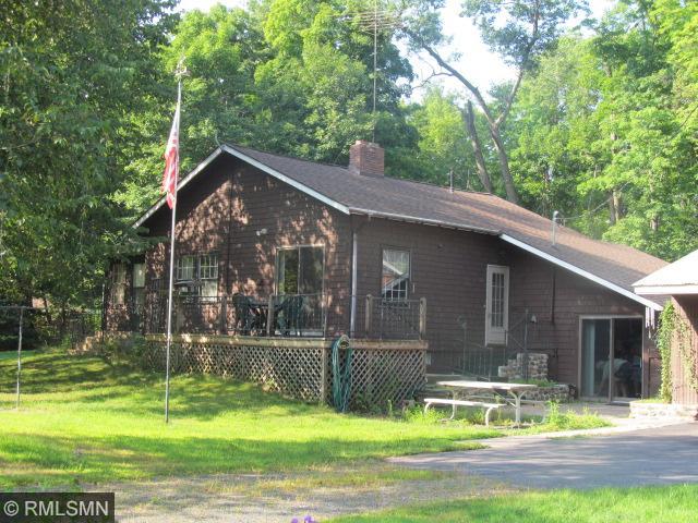 686 N Round Lake Lane