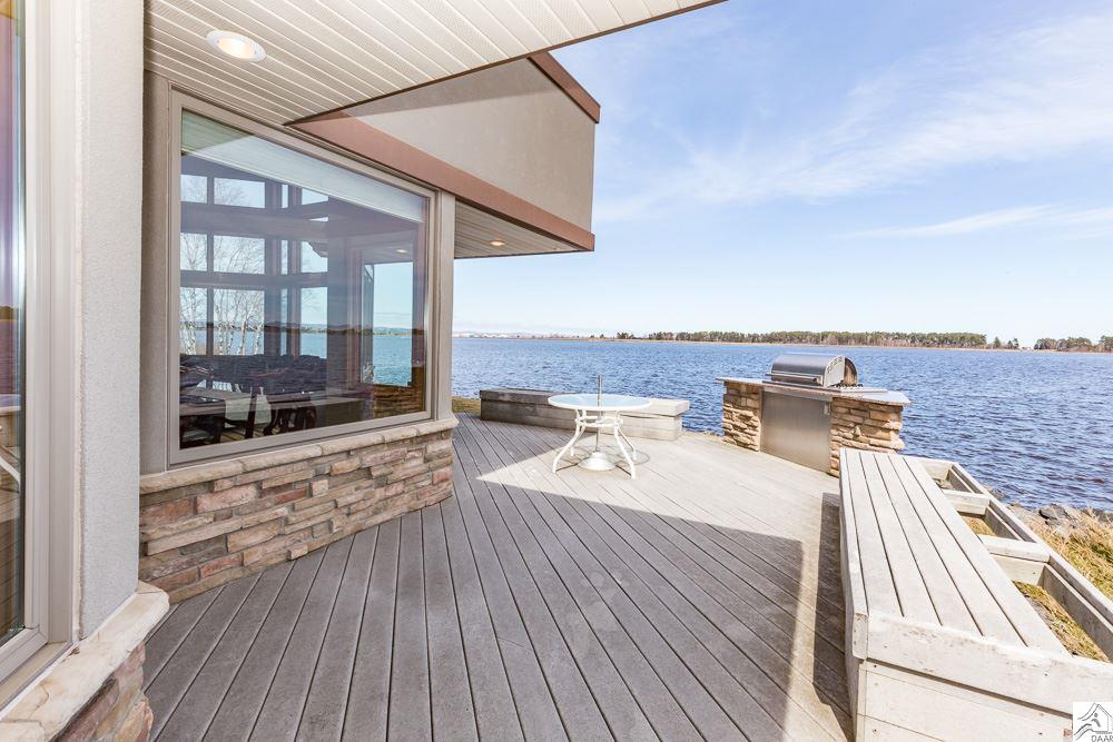 531 Marina Dr, Superior, WI 54880
