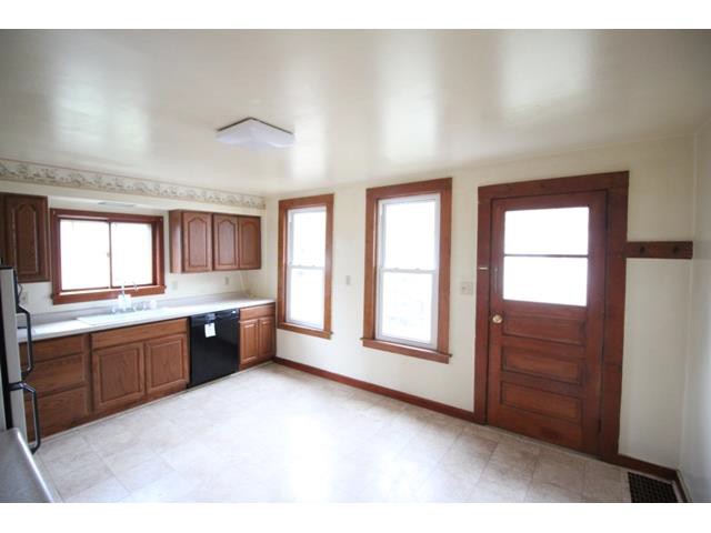 532 Boyd StOshkosh, WI, 54901Winnebago County