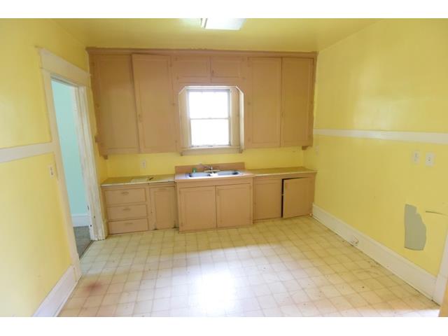 407 W 18th AveOshkosh, WI, 54902Winnebago County