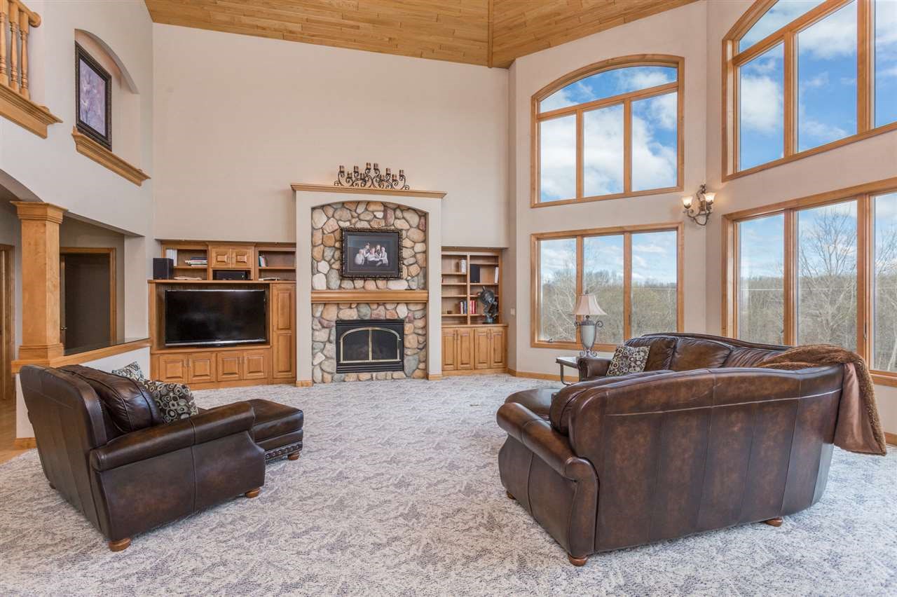 W5650 Quarry Rd, Appleton, WI 54913