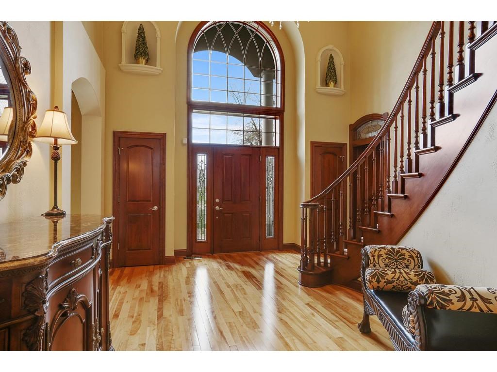 5442 W Cedar Crest Ct, Appleton, WI 54914